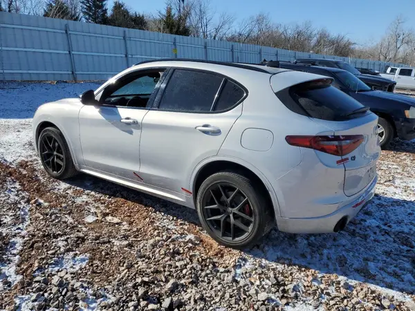 ZASPAKBN1L7C98688 2020 ALFA ROMEO STELVIO - Image 2