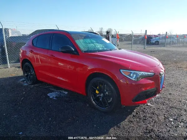 ZASPAKBN1M7D11070 2021 ALFA ROMEO STELVIO - Image 1