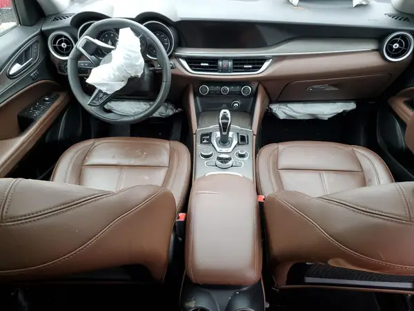 ZASPAKBN1M7D15166 2021 ALFA ROMEO STELVIO - Image 8