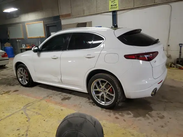 ZASPAKBN1M7D17001 2021 ALFA ROMEO STELVIO - Image 2