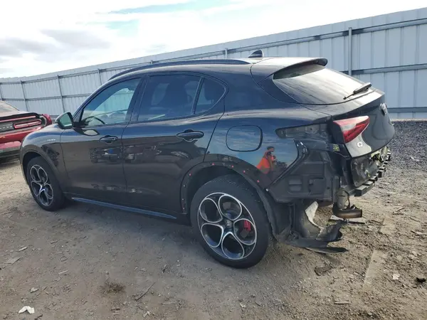 ZASPAKBN1N7D24256 2022 ALFA ROMEO STELVIO - Image 2