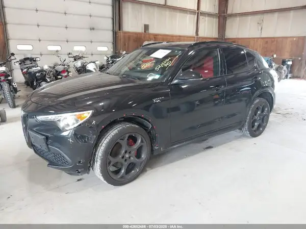 ZASPAKBN1N7D24788 2022 ALFA ROMEO STELVIO - Image 2