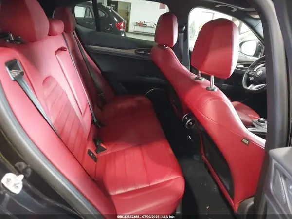 ZASPAKBN1N7D24788 2022 ALFA ROMEO STELVIO - Image 8