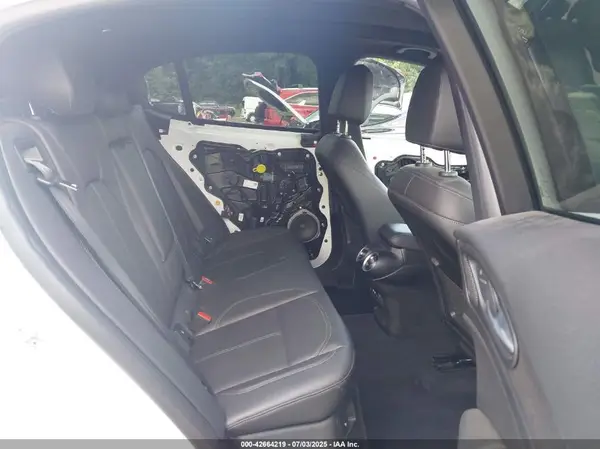 ZASPAKBN1N7D26752 2022 ALFA ROMEO STELVIO - Image 8