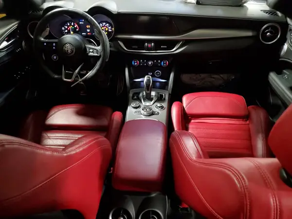 ZASPAKBN1N7D30493 2022 ALFA ROMEO STELVIO - Image 8