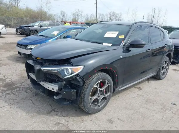 ZASPAKBN1N7D32941 2022 ALFA ROMEO STELVIO - Image 2