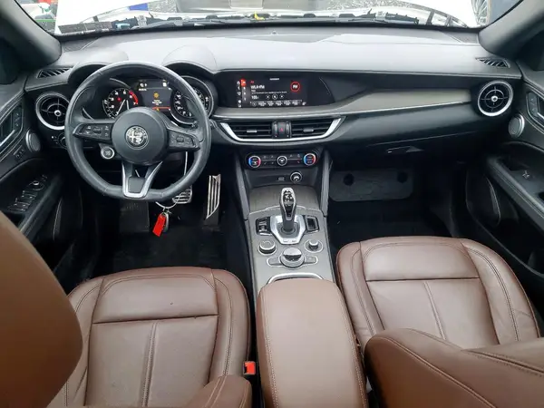 ZASPAKBN1N7D33801 2022 ALFA ROMEO STELVIO - Image 8