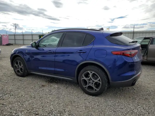 ZASPAKBN1N7D41753 2022 ALFA ROMEO STELVIO - Image 2