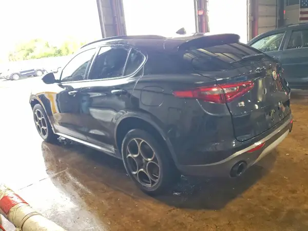 ZASPAKBN1N7D47908 2022 ALFA ROMEO STELVIO - Image 2