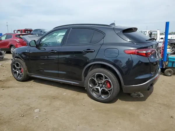 ZASPAKBN1P7D57597 2023 ALFA ROMEO STELVIO - Image 2