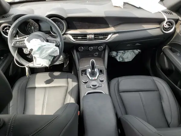 ZASPAKBN1P7D57597 2023 ALFA ROMEO STELVIO - Image 8