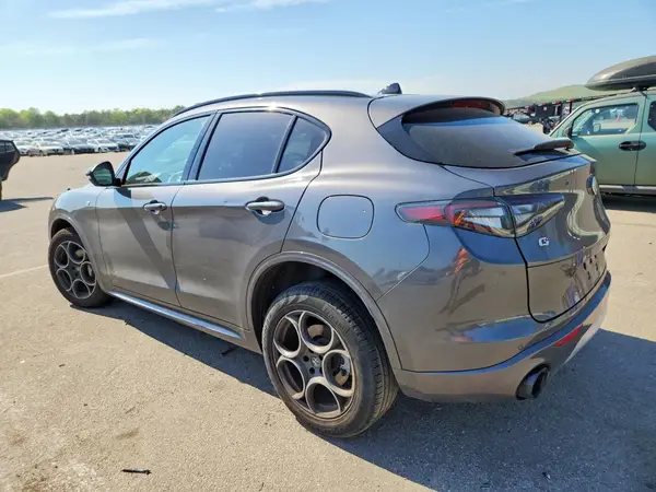 ZASPAKBN1R7D76248 2024 ALFA ROMEO STELVIO - Image 2