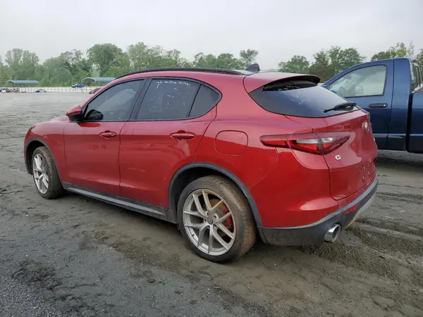 ZASPAKBN2K7C35002 2019 ALFA ROMEO STELVIO - Image 2
