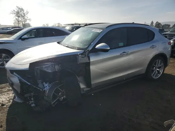 ZASPAKBN2K7C40054 2019 ALFA ROMEO STELVIO - Image 1