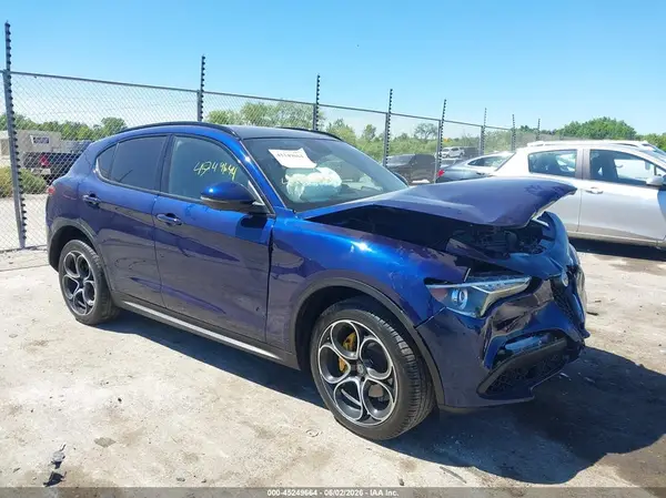 ZASPAKBN2K7C52821 2019 ALFA ROMEO STELVIO