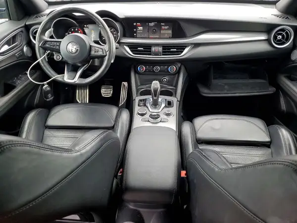 ZASPAKBN2L7C74268 2020 ALFA ROMEO STELVIO - Image 8