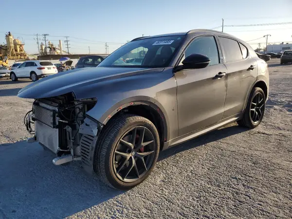 ZASPAKBN2L7C74688 2020 ALFA ROMEO STELVIO - Image 1