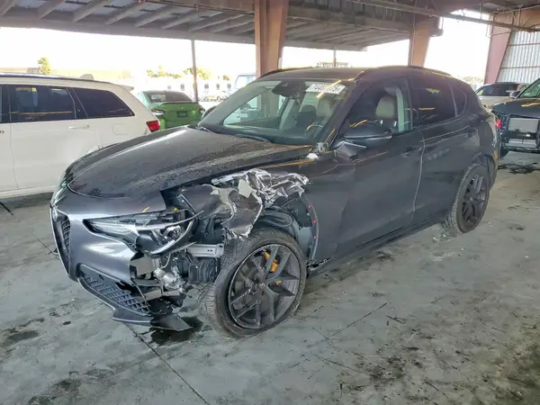 ZASPAKBN2L7C97596 2020 ALFA ROMEO STELVIO - Image 1