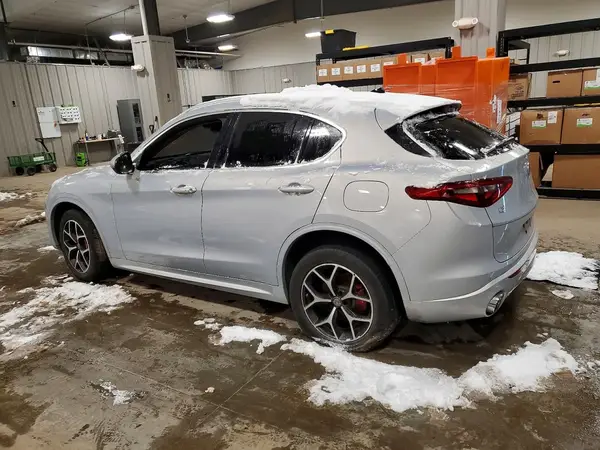 ZASPAKBN2M7D11434 2021 ALFA ROMEO STELVIO - Image 2