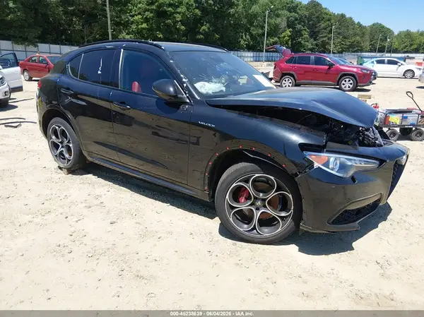 ZASPAKBN2N7D24511 2022 ALFA ROMEO STELVIO