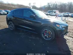 ZASPAKBN2N7D25657 2022 ALFA ROMEO STELVIO