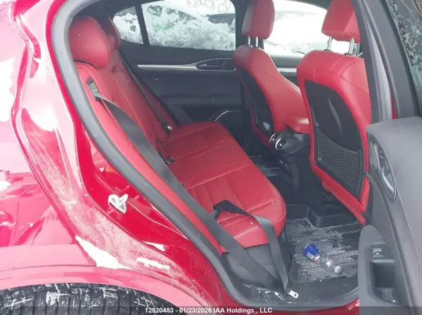 ZASPAKBN2N7D30969 2022 ALFA ROMEO STELVIO - Image 8