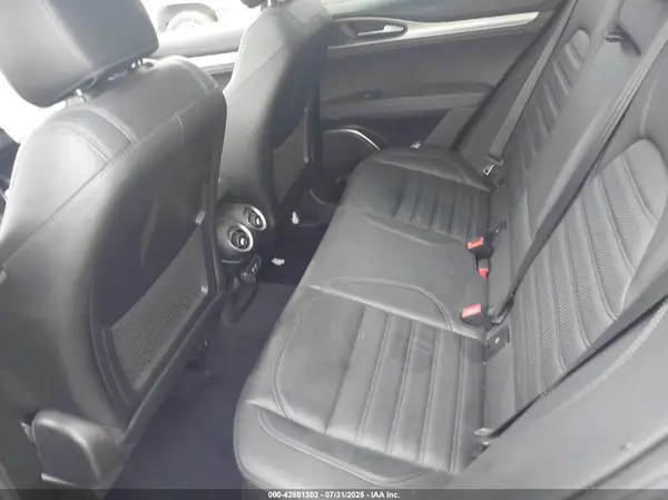 ZASPAKBN2N7D37405 2022 ALFA ROMEO STELVIO - Image 8