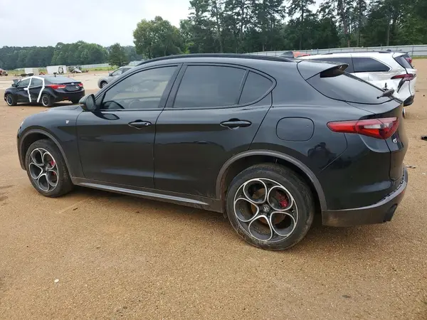 ZASPAKBN2N7D41017 2022 ALFA ROMEO STELVIO - Image 2