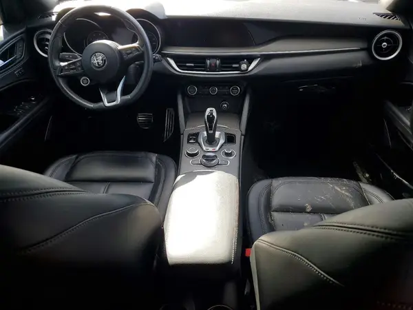 ZASPAKBN2N7D47884 2022 ALFA ROMEO STELVIO - Image 8
