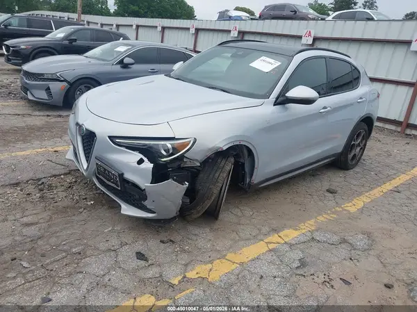 ZASPAKBN2P7D55549 2023 ALFA ROMEO STELVIO - Image 2