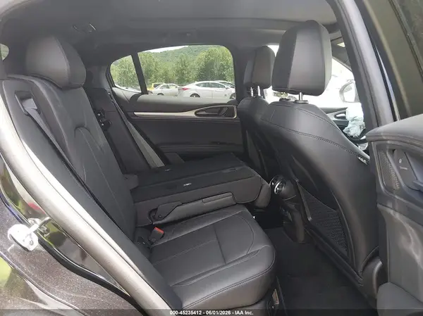 ZASPAKBN2R7D79739 2024 ALFA ROMEO STELVIO - Image 8