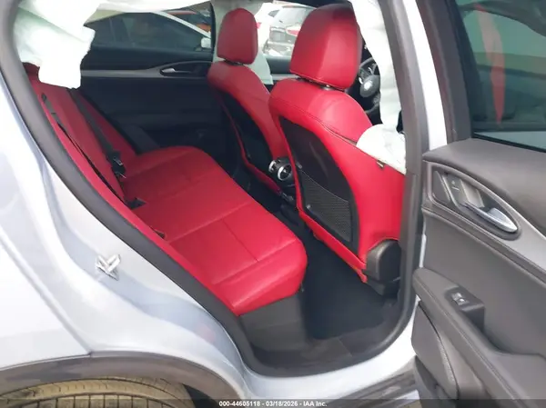 ZASPAKBN2R7D82060 2024 ALFA ROMEO STELVIO - Image 8