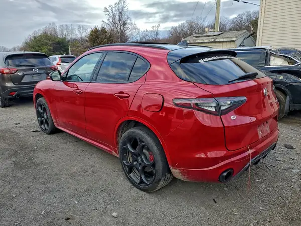 ZASPAKBN2S7D96014 2025 ALFA ROMEO STELVIO - Image 2