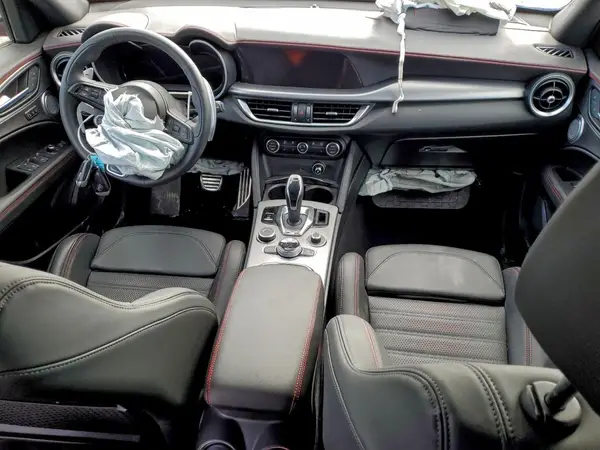ZASPAKBN2S7D96014 2025 ALFA ROMEO STELVIO - Image 8
