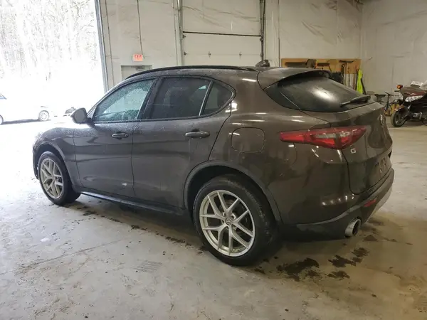ZASPAKBN3K7C29998 2019 ALFA ROMEO STELVIO - Image 2
