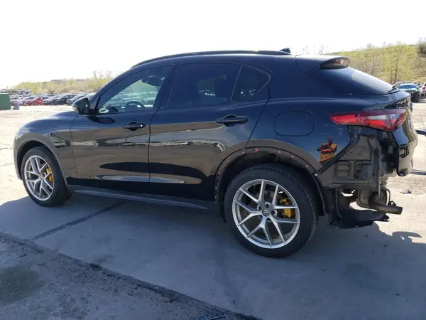 ZASPAKBN3K7C31928 2019 ALFA ROMEO STELVIO - Image 2
