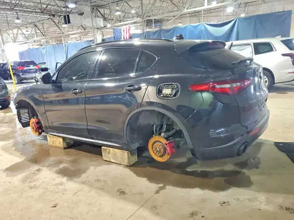 ZASPAKBN3K7C41519 2019 ALFA ROMEO STELVIO - Image 2