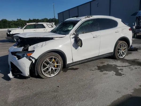 ZASPAKBN3K7C43092 2019 ALFA ROMEO STELVIO