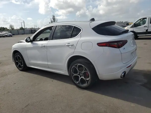 ZASPAKBN3L7C73968 2020 ALFA ROMEO STELVIO - Image 2