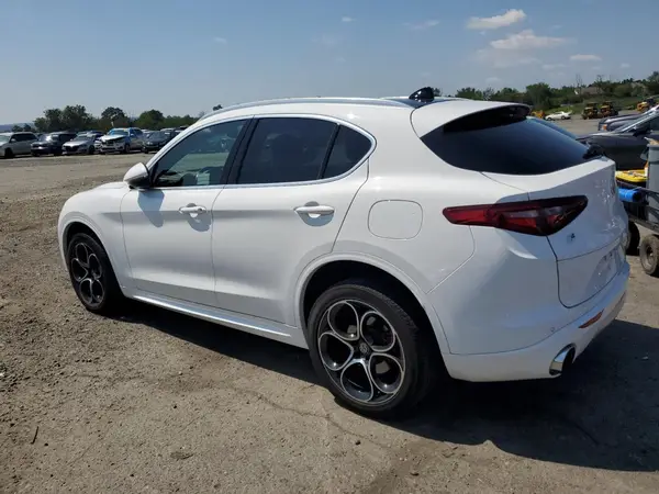 ZASPAKBN3L7C84565 2020 ALFA ROMEO STELVIO - Image 2