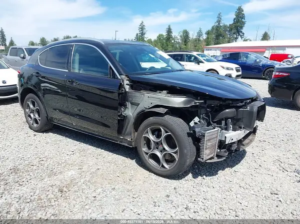 ZASPAKBN3L7C97588 2020 ALFA ROMEO STELVIO - Image 1