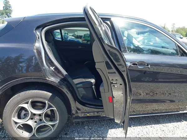 ZASPAKBN3L7C97588 2020 ALFA ROMEO STELVIO - Image 8