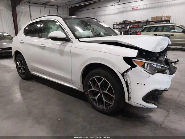 ZASPAKBN3M7D01267 2021 ALFA ROMEO STELVIO - Image 1