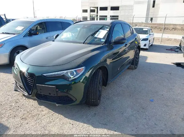 ZASPAKBN3M7D11944 2021 ALFA ROMEO STELVIO - Image 2