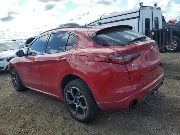 ZASPAKBN3N7D29717 2022 ALFA ROMEO STELVIO - Image 2