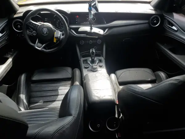 ZASPAKBN3N7D29717 2022 ALFA ROMEO STELVIO - Image 8