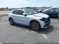 ZASPAKBN3N7D30186 2022 ALFA ROMEO STELVIO