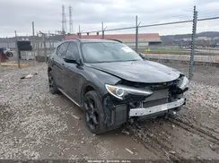 ZASPAKBN3N7D38112 2022 ALFA ROMEO STELVIO
