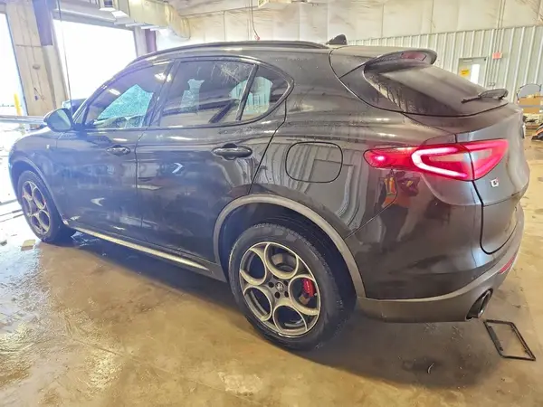 ZASPAKBN3N7D39664 2022 ALFA ROMEO STELVIO - Image 2