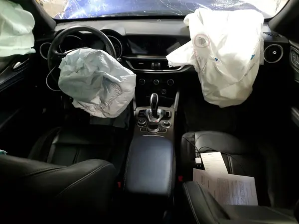 ZASPAKBN3N7D39907 2022 ALFA ROMEO STELVIO - Image 8